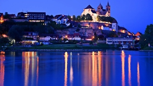 海豚发出的是<em><em>超声</em>波</em>还是次<em>声波</em>