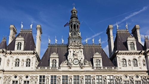 里奥阿维vs本<em>菲卡</em>半全场是多久