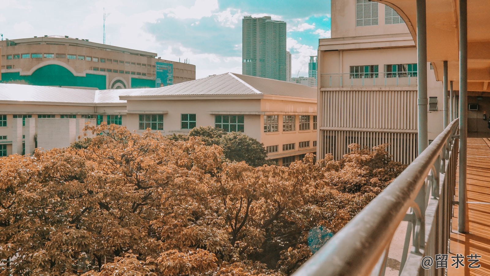 商务签证可以去马来西亚办理银行卡吗