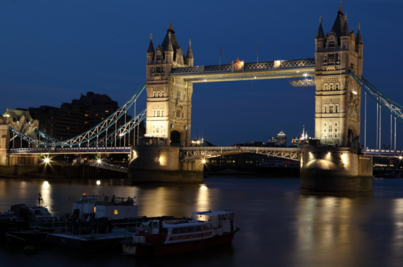 英国女王大学有什么专业?(研究生申请条件gpa) 英国女王大学有什么专业?(研究生申请条件gpa)