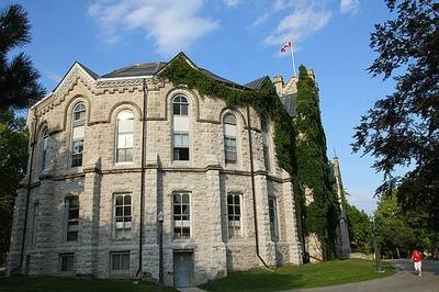 金斯顿大学很垃圾吗 金斯顿大学很垃圾吗