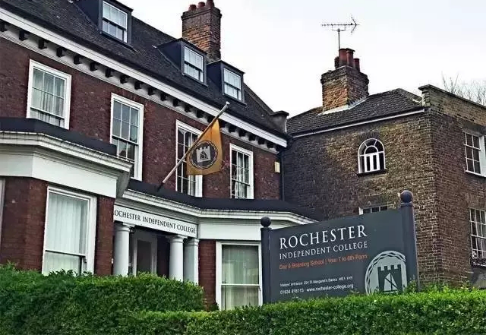 英国艺术高中排名靠前的院校有哪些? 英国艺术高中排名靠前的院校有哪些?