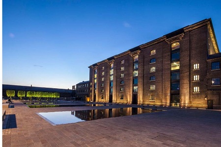 英国圣马丁服装设计学院作品集要求 英国圣马丁服装设计学院作品集要求