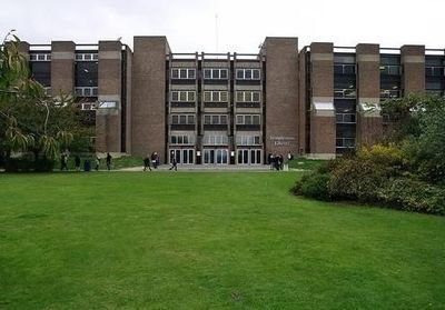 肯特大学世界排名怎么样? 作为一所著名的研究型大学,肯特大学具有优异的教学质量和卓越的科研实力,在2008年英国官方组织的科研水平评估(RAE)排名中名列全英第29位。那么,下面就由留求艺小编带大家来了解下肯特大学世界排名相关情况,供大家参考一览! 肯特大学简介: 肯特大学(University of Kent)成立于1965年,坐落在英格兰东南部肯特郡坎特伯雷市(Canterbury),是一所著名的研究型大学。肯特大学与欧洲大陆的一百多所学校关系密切,被誉为“英国的欧洲大学”。肯特大学是名副其实的世界一流学科。此外大学在精算、音乐、法律等领域也享有很高的国际声誉,与中国人民大学国际关系学院、对外经贸大学保险学院等国内一流高校有交换合作项目。肯特大学世界排名怎么样? 肯特大学的心理学、社会政策与管理、行为艺术专业在QS专业排名中位列世界51-100名 肯特大学在2020年度《完全大学指南》上位列全英第49位 肯特大学位居2020年QS世界大学排名第368名 2020年泰晤士高等教育世界大学排名第351-400名 2019年USNews世界大学排名第590名 2019软科世界大学学术排名第501-600位 2019年QS世界大学综合排名第355名 2018年QS世界大学综合排名第373名 2018年QS世界大学综合排名第373名 2017年QS世界大学综合排名第366名 2017年QS世界大学综合排名第366名 学术优势 学校的学生总数约为17,000名,国际学生约占25%。肯特大学共设3个学院和20个专业,学院分别为人文学院、科技与医学学院和社科学院。其中本科课程有:计算机科学、计算机系统工程、流行音乐、音乐技术、多媒体设计、自然科学、美洲研究、人类学、生物工程、英美政体研究、财政会计、工商管理、化学、古典建筑研究、戏剧研究、电子工程、英美文学、英国文化语言研究、社会环境科学等30多种。学位可以是单科的荣誉学位、双学位或多科的联合学位。许多课程有学习计算机或语言机会,或是一年的海外学习,有时甚至一年的商业界的实习机会。同时,肯特大学提供两年的授课硕士学位,例如应用精算学和统计学,让国际学生能够更好地获得更为扎实的专业知识。留学申请: 本科生录取要求 开学时间:每年9月 IELTS分数要求:6.5(阅读和写作不低于6,口语和听力不低于5.5) 研究生录取要求 开学时间:每年9月 申请截至日:每年6月30日 在上文中小编对肯特大学世界排名、学术优势和留学申请等几个方面进行了简单的分享,希望能够帮助意向申请英国艺术留学的同学。关注留求艺艺术留学网,还能了解肯特大学更多艺术留学资讯,同时还能掌握更多英国艺术类大学排名详情! 艺术留学每日一答: 英国公立预科好不好? 答:英国存在一批受政府监督的、有很强学术优势的、教学设备完善的公立预科学校可供选择,而目前已经有越来越多的公立预科学校愿意为海外学生服务。公立预科有政府扶持,学术能力强。公立预科属于一对多的预科,即预科结束后可选择多所学校,而不是固定升入某一所学校,对学生来说选择的空间更大。 肯特大学世界排名怎么样? 作为一所著名的研究型大学,肯特大学具有优异的教学质量和卓越的科研实力,在2008年英国官方组织的科研水平评估(RAE)排名中名列全英第29位。那么,下面就由留求艺小编带大家来了解下肯特大学世界排名相关情况,供大家参考一览! 肯特大学简介: 肯特大学(University of Kent)成立于1965年,坐落在英格兰东南部肯特郡坎特伯雷市(Canterbury),是一所著名的研究型大学。肯特大学与欧洲大陆的一百多所学校关系密切,被誉为“英国的欧洲大学”。肯特大学是名副其实的世界一流学科。此外大学在精算、音乐、法律等领域也享有很高的国际声誉,与中国人民大学国际关系学院、对外经贸大学保险学院等国内一流高校有交换合作项目。肯特大学世界排名怎么样? 肯特大学的心理学、社会政策与管理、行为艺术专业在QS专业排名中位列世界51-100名 肯特大学在2020年度《完全大学指南》上位列全英第49位 肯特大学位居2020年QS世界大学排名第368名 2020年泰晤士高等教育世界大学排名第351-400名 2019年USNews世界大学排名第590名 2019软科世界大学学术排名第501-600位 2019年QS世界大学综合排名第355名 2018年QS世界大学综合排名第373名 2018年QS世界大学综合排名第373名 2017年QS世界大学综合排名第366名 2017年QS世界大学综合排名第366名 学术优势 学校的学生总数约为17,000名,国际学生约占25%。肯特大学共设3个学院和20个专业,学院分别为人文学院、科技与医学学院和社科学院。其中本科课程有:计算机科学、计算机系统工程、流行音乐、音乐技术、多媒体设计、自然科学、美洲研究、人类学、生物工程、英美政体研究、财政会计、工商管理、化学、古典建筑研究、戏剧研究、电子工程、英美文学、英国文化语言研究、社会环境科学等30多种。学位可以是单科的荣誉学位、双学位或多科的联合学位。许多课程有学习计算机或语言机会,或是一年的海外学习,有时甚至一年的商业界的实习机会。同时,肯特大学提供两年的授课硕士学位,例如应用精算学和统计学,让国际学生能够更好地获得更为扎实的专业知识。留学申请: 本科生录取要求 开学时间:每年9月 IELTS分数要求:6.5(阅读和写作不低于6,口语和听力不低于5.5) 研究生录取要求 开学时间:每年9月 申请截至日:每年6月30日 在上文中小编对肯特大学世界排名、学术优势和留学申请等几个方面进行了简单的分享,希望能够帮助意向申请英国艺术留学的同学。关注留求艺艺术留学网,还能了解肯特大学更多艺术留学资讯,同时还能掌握更多英国艺术类大学排名详情! 艺术留学每日一答: 英国公立预科好不好? 答:英国存在一批受政府监督的、有很强学术优势的、教学设备完善的公立预科学校可供选择,而目前已经有越来越多的公立预科学校愿意为海外学生服务。公立预科有政府扶持,学术能力强。公立预科属于一对多的预科,即预科结束后可选择多所学校,而不是固定升入某一所学校,对学生来说选择的空间更大。