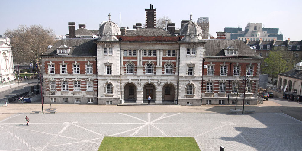 英国伦敦艺术大学服装设计专业作品集 英国伦敦艺术大学服装设计专业作品集