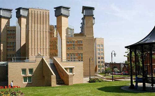 英国考文垂大学服装设计专业 英国考文垂大学服装设计专业