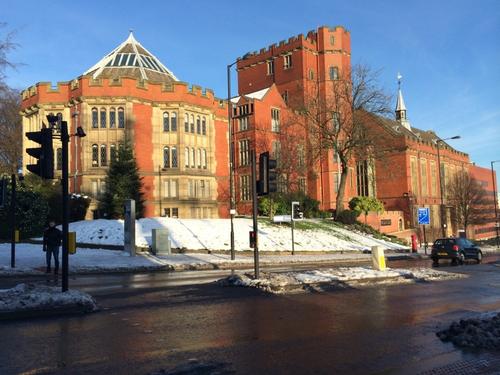 谢菲尔德大学学费需要多少? 谢菲尔德大学学费需要多少?