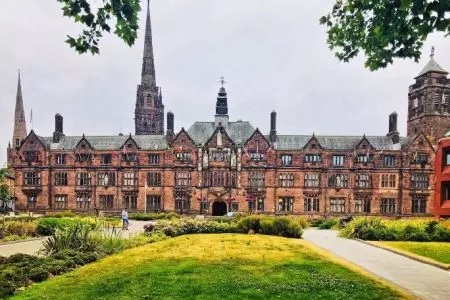 英国考文垂大学学费多少?如何支付? 英国考文垂大学学费多少?如何支付?