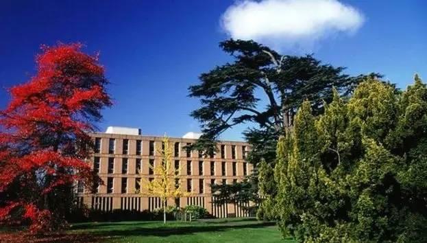 英国巴斯大学申请条件 英国巴斯大学申请条件