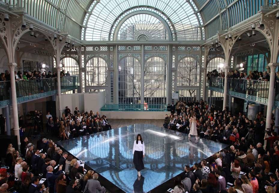 伦敦时装学院奖学金