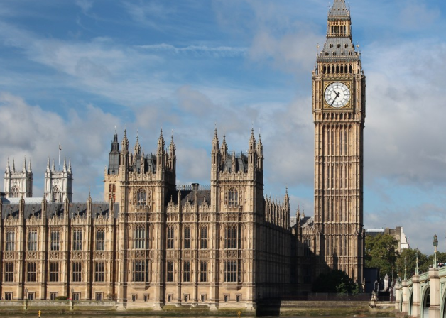 英国伦敦玛丽女王大学本科申请条件及材料准备