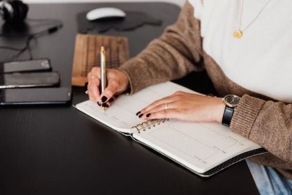 2024年英国留学的时间规划