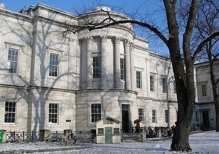 英国伦敦艺术大学研究生学费是多少? 英国伦敦艺术大学研究生学费是多少?