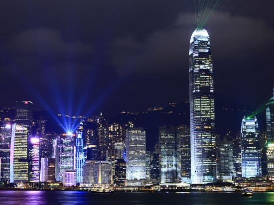 现在办港澳通行证需要什么证件？