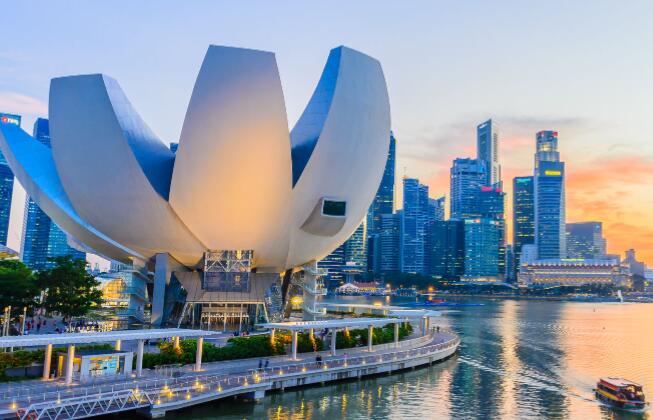 新加坡移民条件及费用?