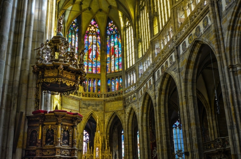 西班牙留学有哪些大学值得推荐(热门专业一览) 西班牙留学有哪些大学值得推荐(热门专业一览)