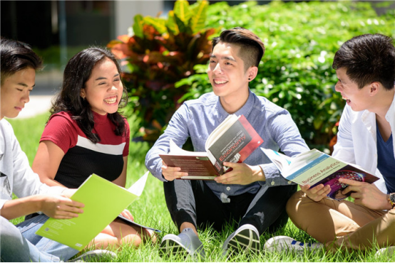 香港大学的商学院怎么样?