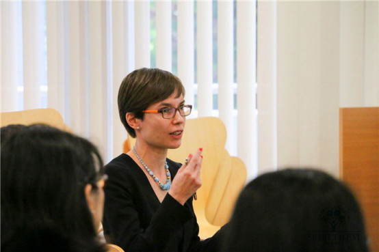 港中大招生官诚心建议：申请香港研究生留学  从写篇有灵魂的自传开始