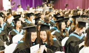 香港留学申请比内地的优势在哪里?