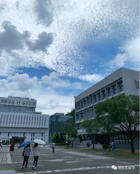 香港大学、香港中文大学的夏校如何申请？