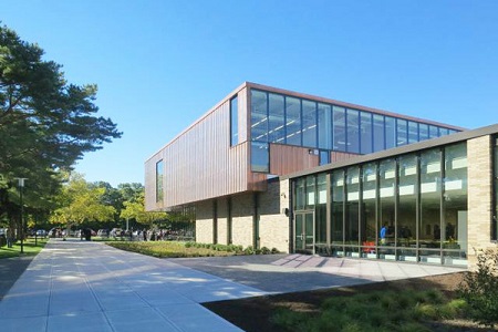 罗德岛大学世界排名多少？