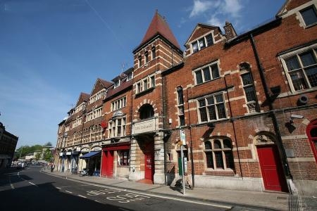 英国曼大研究生申请条件是什么？