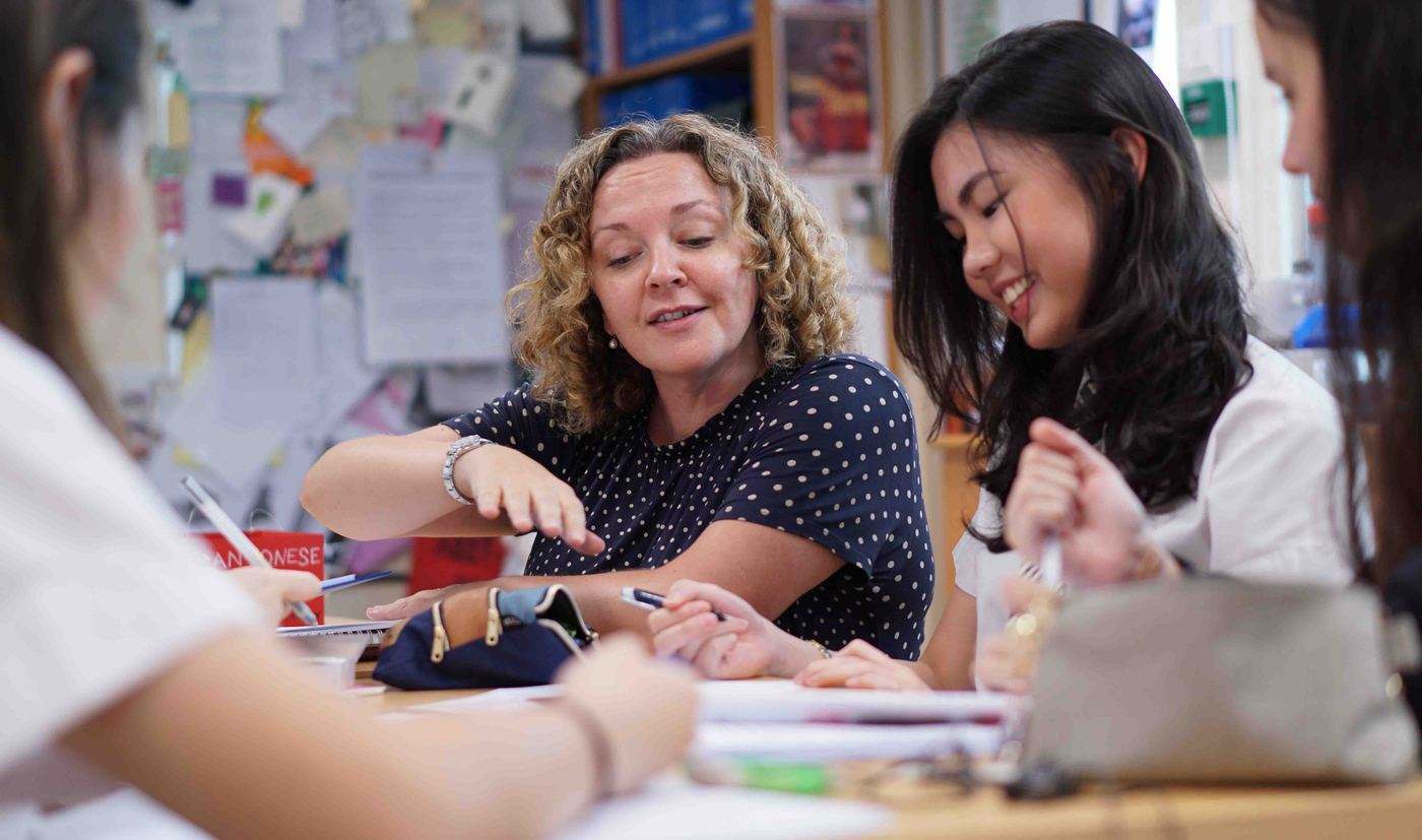 高中出国好还是大学出国好,高中大学出国留学优劣对比详情(图1) 高中出国好还是大学出国好,高中大学出国留学优劣对比详情