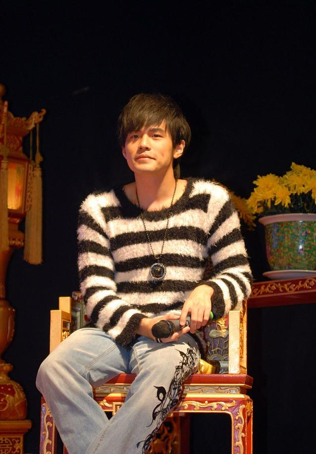 台湾出国明星男明星名单有哪些,盘点7位台湾爱国明星(图33)