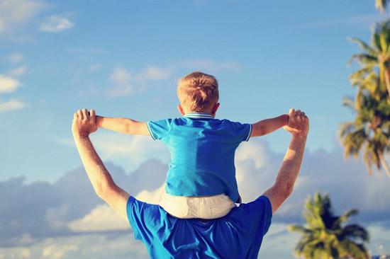 男孩带着孩子出国好吗,1岁以下的宝宝出国一定要注意这些(图8)