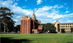 马兰欧尼留学能延长到下学期去吗,马兰欧尼学院申请要求详细解析(图1)