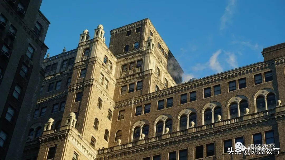 去英国高中留学要具备哪些条件要多少钱,英国高中留学申请费用及签证材料(图1)