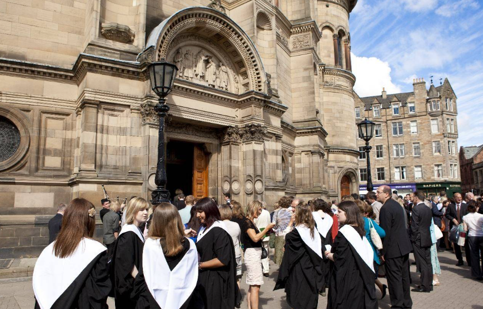 学生办理留学需要什么怎么办理,国内本科申请国外研究生的详细攻略(图3)