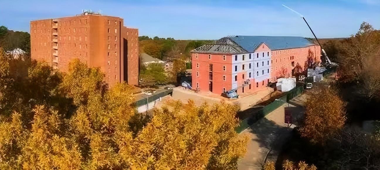 美国留学去哪个地方哪里便宜,美国留学生活成本最低的院校推荐(图1)