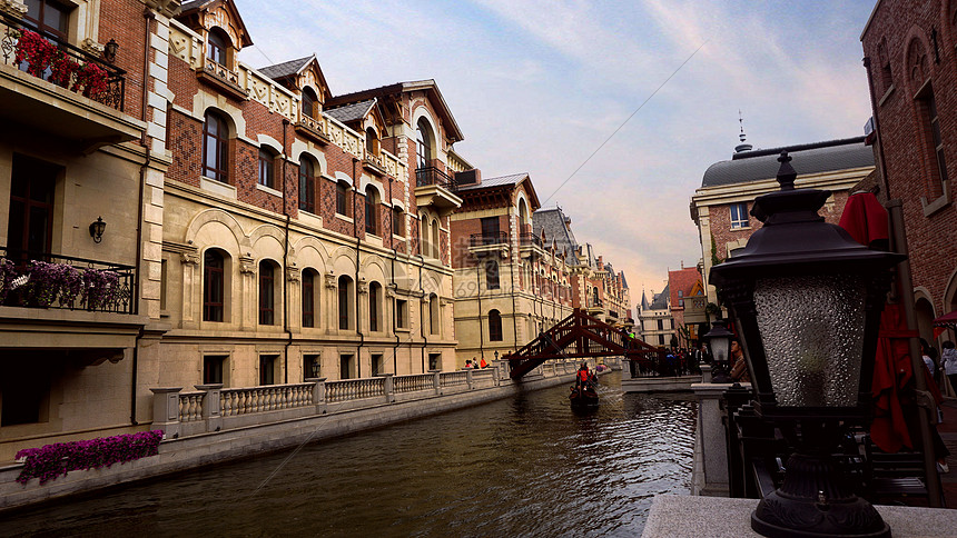 欧洲读商科研究生哪个最好,商科留学生必看的欧洲商学院推荐(图1) 欧洲小镇高清图片下载-正版图片500656015-摄图网