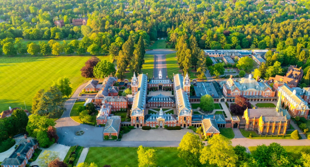 英国高中留学推荐哪个学校,英国高中留学择校必看!英国最老牌的高中排名(图5)