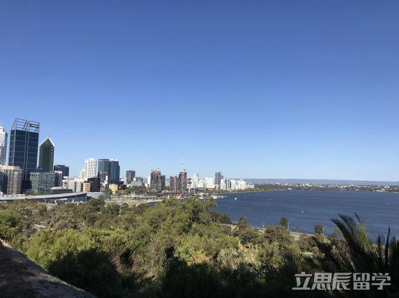 澳洲留学可以带多少现金带什么东西,澳洲留学必备的生活用品(图1)