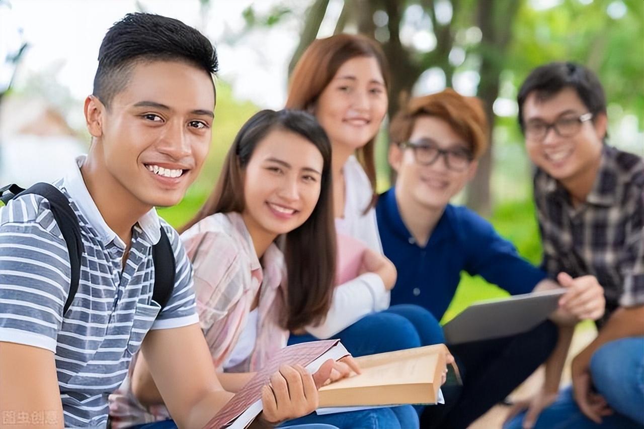 去美国留学哪里比较好哪个城市好哪里便宜,美国留学必看的择校指南(图2)