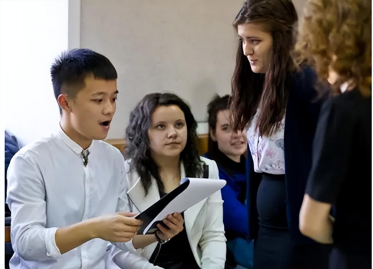 留学生回国就业优势有哪些有什么优惠政策,留学生回国可享受这8大诱人福利(图2)