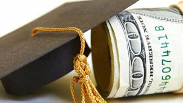 美国留学的学费是怎样的多少,最新的美国留学一年的真实费用(图1)