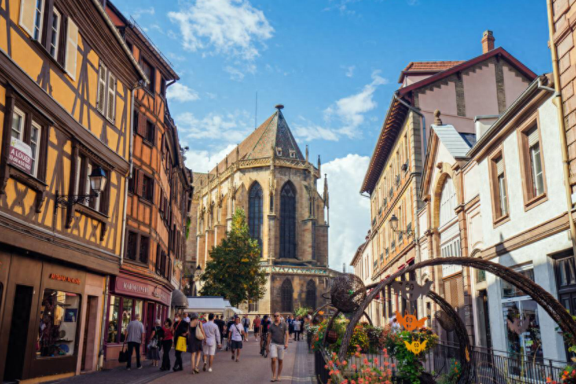 法国留学需要带些什么准备什么材料,法国留学行前一定要准备好的内容(图1)