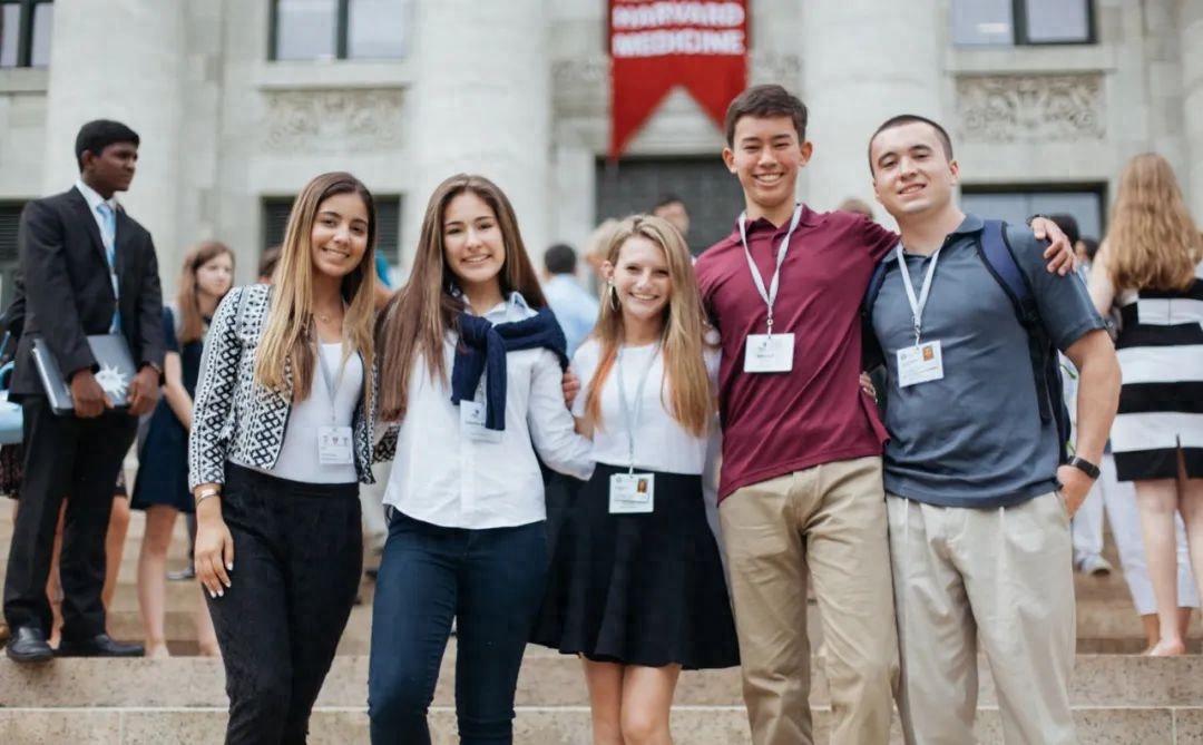 美国本科留学需要参加哪些考试,盘点去美国留学需要参加的考试(图1)