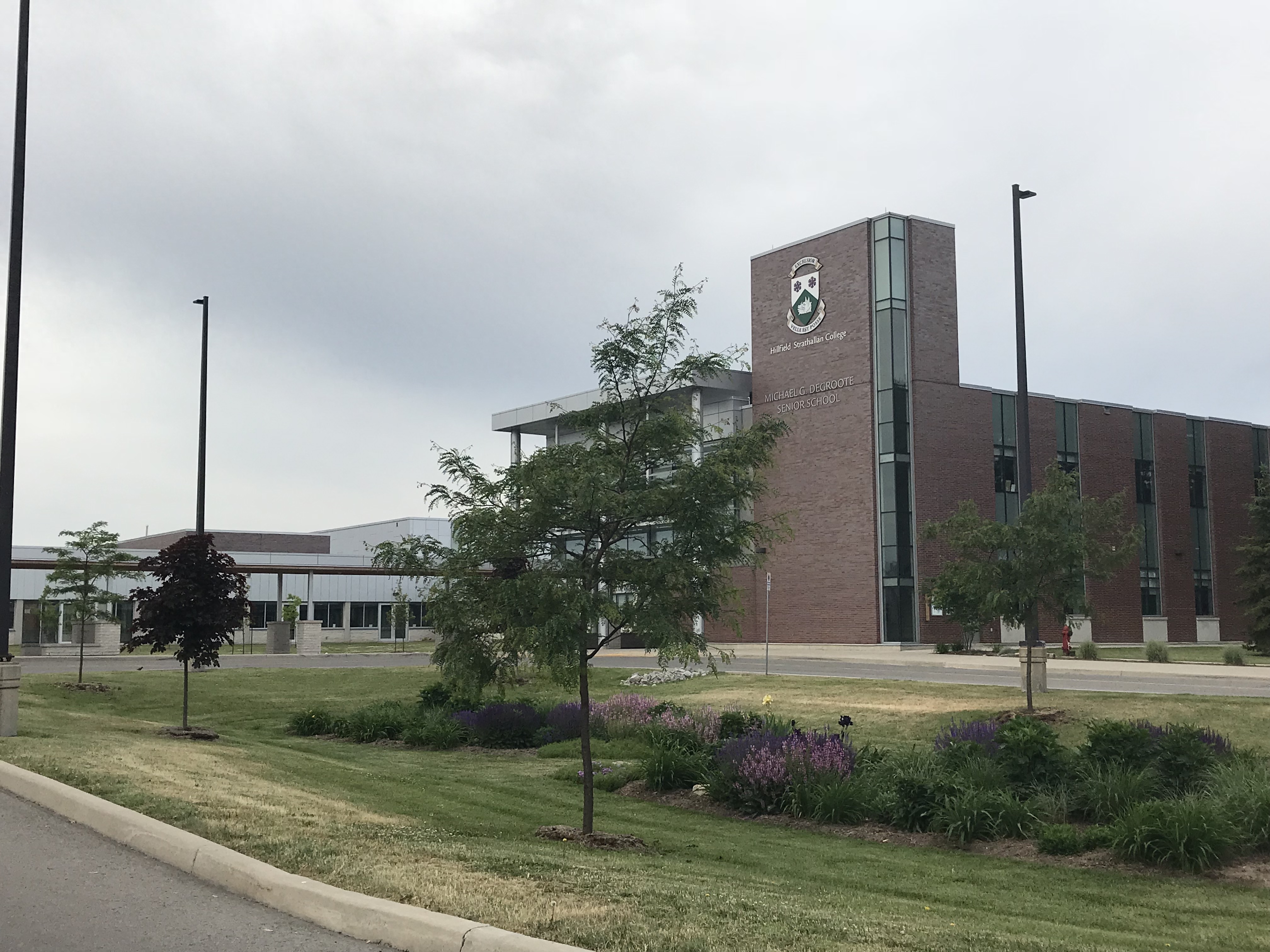 芬兰留学硕士好毕业吗读几年,芬兰读研费用及学制介绍(图1)