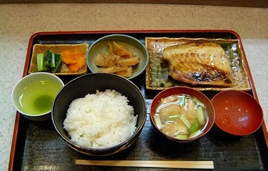 韩国留学花费每年需要多少钱,必看!韩国留学一年费用解析(图2)