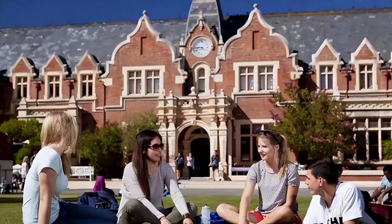 国外留学好就业吗,一文了解留学生回国的就业前景(图1)