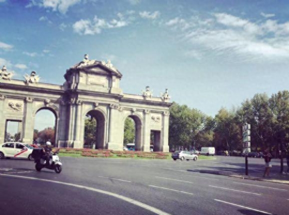 去西班牙留学的费用大概是多少,西班牙留学一年费用明细大盘点(图1)