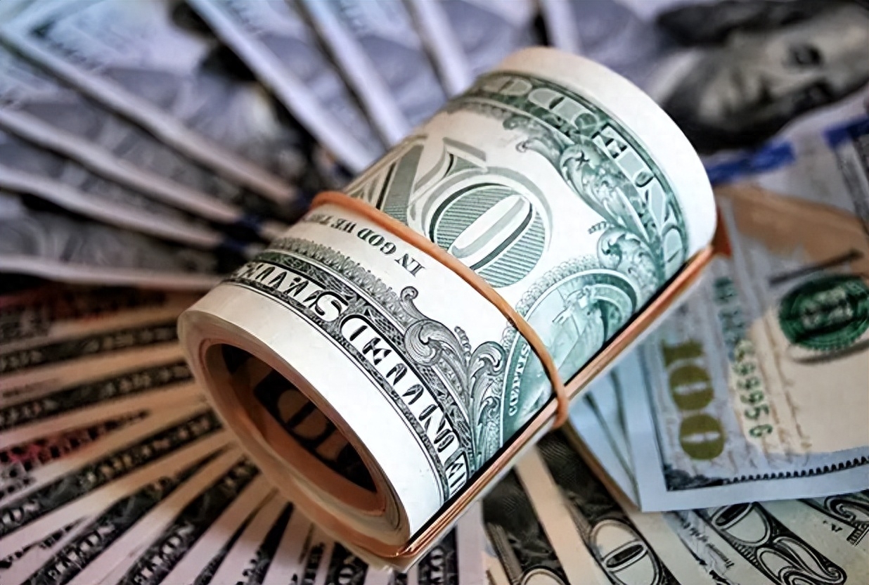 美国留学4年花多少钱,美国本科留学读四年需要的费用参考(图1)