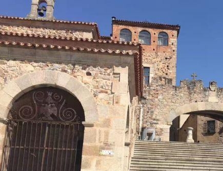 西班牙留学的利与弊,西班牙留学的优势和劣势解读(图1)