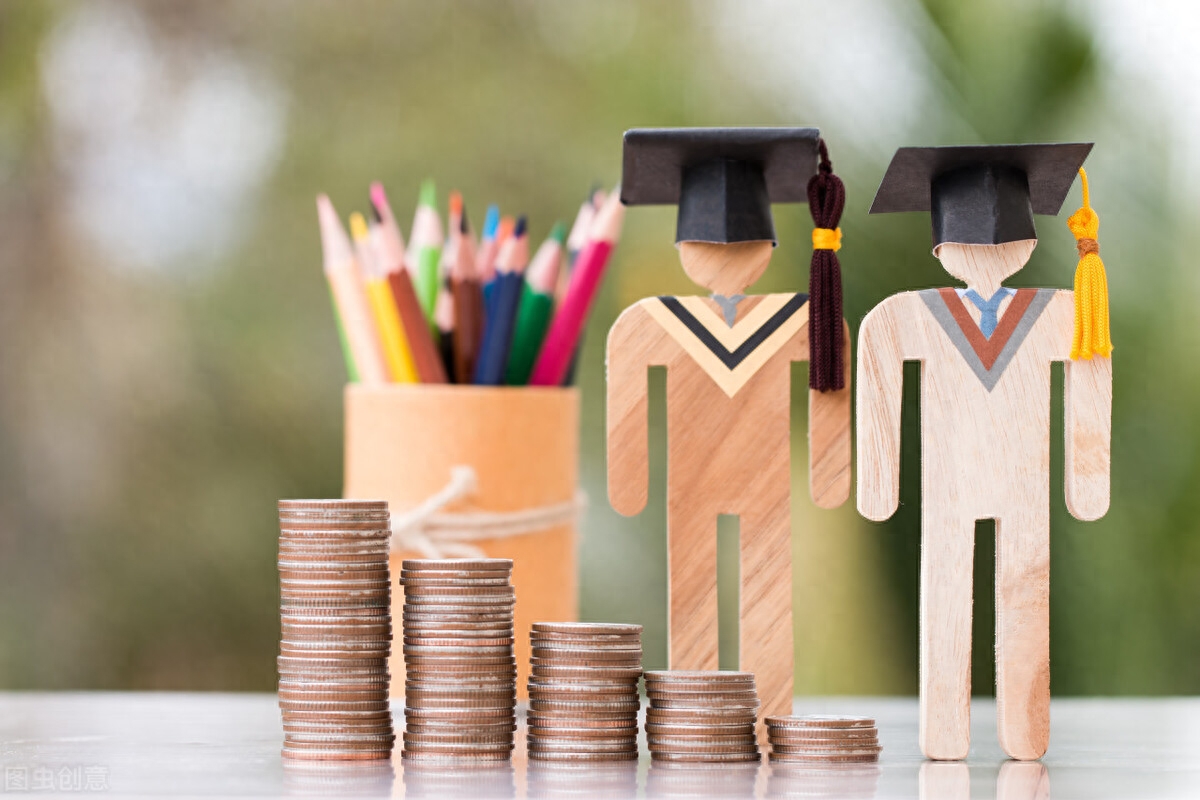 去英国留学研究生需要什么条件,申请英国的硕士需要具备的条件(图1)