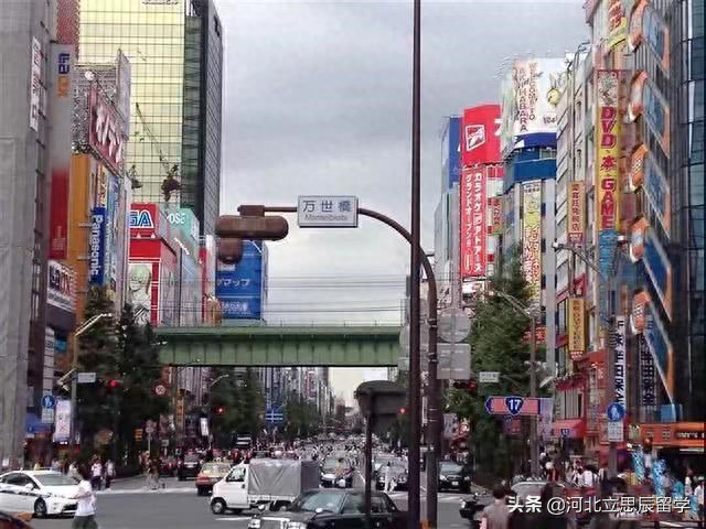 日本留学哪些专业好就业,你要知道的日本就业最容易的三大专业(图1)