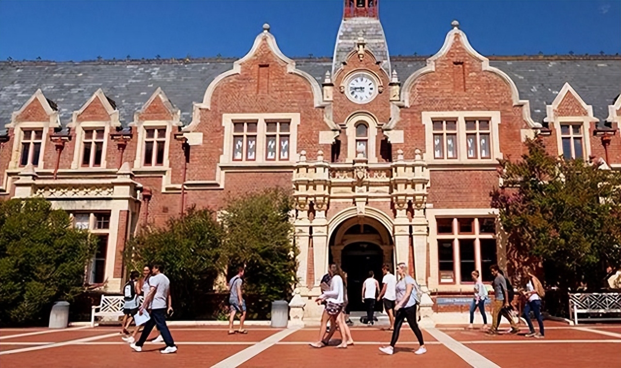 留学新西兰一年多少费用,去新西兰留学需要的各项费用参考(图1)